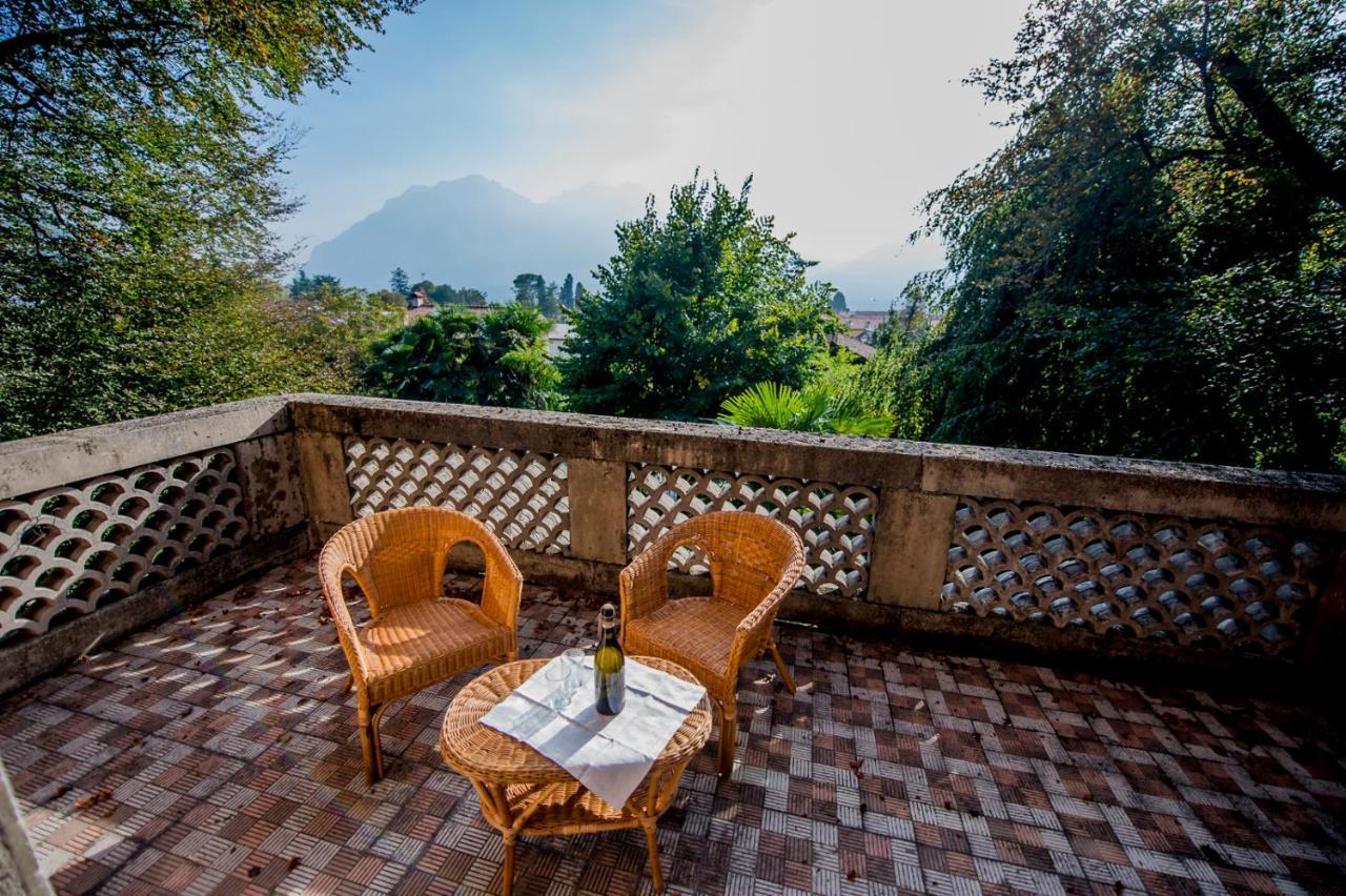 Villa Confalonieri Mandello del Lario Pokoj fotografie